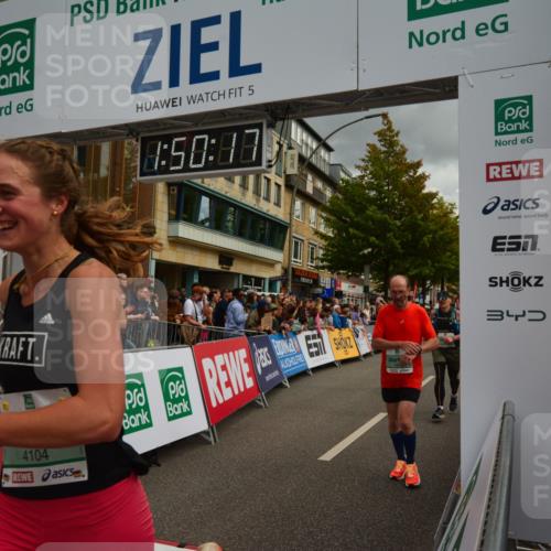 20.09.2026 - PSD Bank Halbmarathon LAZAROV Photography http://msf.ph/oto/10551574 20.09.2026 11:50:16 Ziel 1236, 1309, 1537, 1602, 1604, 1814, 1902, 1983, 2371, 2627, 3083, 3382, 3513, 3576, 4104, 4498, 4660 meine-sportfotos.de