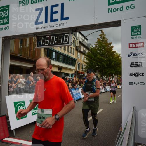 20.09.2026 - PSD Bank Halbmarathon LAZAROV Photography http://msf.ph/oto/10551579 20.09.2026 11:50:18 Ziel 1236, 1309, 1537, 1602, 1604, 1814, 1902, 1983, 2371, 2627, 3083, 3513, 3576, 3961, 4104, 4660 meine-sportfotos.de