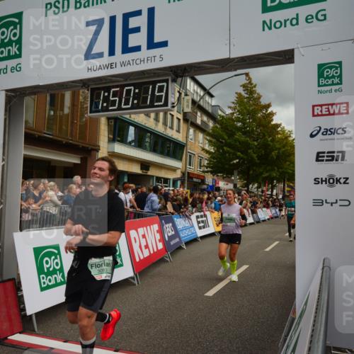 20.09.2026 - PSD Bank Halbmarathon LAZAROV Photography http://msf.ph/oto/10551582 20.09.2026 11:50:19 Ziel 1236, 1309, 1537, 1602, 1604, 1814, 1902, 1983, 2258, 2371, 2627, 3083, 3513, 3576, 3961, 4104, 4660 meine-sportfotos.de