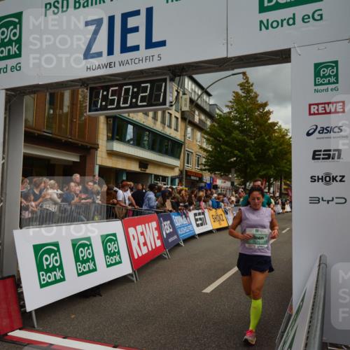 20.09.2026 - PSD Bank Halbmarathon LAZAROV Photography http://msf.ph/oto/10551589 20.09.2026 11:50:21 Ziel 1309, 1537, 1602, 1814, 1902, 1983, 2258, 2371, 2627, 3083, 3513, 3576, 3961, 4104, 4660 meine-sportfotos.de
