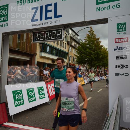 20.09.2026 - PSD Bank Halbmarathon LAZAROV Photography http://msf.ph/oto/10551592 20.09.2026 11:50:21 Ziel 1309, 1537, 1602, 1814, 1902, 1983, 2258, 2371, 2627, 3083, 3513, 3576, 3961, 4104, 4660 meine-sportfotos.de