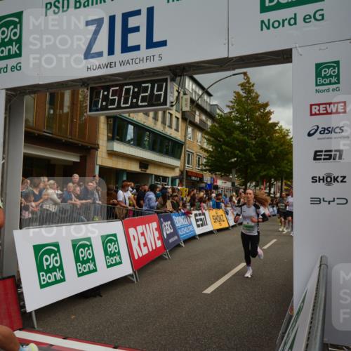 20.09.2026 - PSD Bank Halbmarathon LAZAROV Photography http://msf.ph/oto/10551596 20.09.2026 11:50:24 Ziel 1309, 1537, 1902, 2258, 2371, 2627, 3083, 3513, 3576, 3961, 4660 meine-sportfotos.de