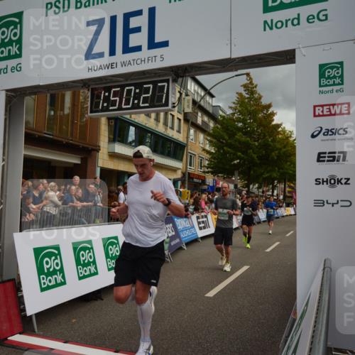 20.09.2026 - PSD Bank Halbmarathon LAZAROV Photography http://msf.ph/oto/10551607 20.09.2026 11:50:27 Ziel 1902, 2258, 2273, 2371, 2627, 3513, 3576, 3961, 4660 meine-sportfotos.de
