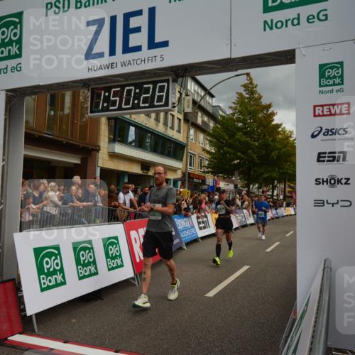 20.09.2026 - PSD Bank Halbmarathon LAZAROV Photography http://msf.ph/oto/10551612 20.09.2026 11:50:27 Ziel 1902, 2258, 2273, 2371, 2627, 3513, 3576, 3961, 4660 meine-sportfotos.de