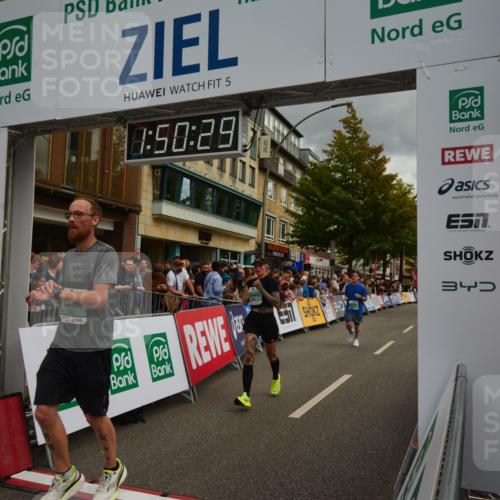 20.09.2026 - PSD Bank Halbmarathon LAZAROV Photography http://msf.ph/oto/10551614 20.09.2026 11:50:28 Ziel 1902, 2258, 2273, 2627, 2745, 3513, 3576, 3961, 4660 meine-sportfotos.de
