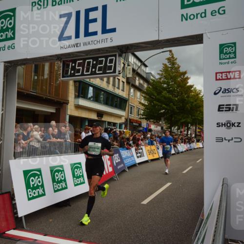 20.09.2026 - PSD Bank Halbmarathon LAZAROV Photography http://msf.ph/oto/10551616 20.09.2026 11:50:29 Ziel 1902, 2258, 2273, 2627, 2745, 3513, 3961, 4660 meine-sportfotos.de