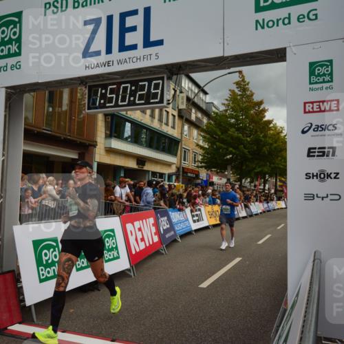20.09.2026 - PSD Bank Halbmarathon LAZAROV Photography http://msf.ph/oto/10551617 20.09.2026 11:50:29 Ziel 1902, 2258, 2273, 2627, 2745, 3513, 3961, 4660 meine-sportfotos.de