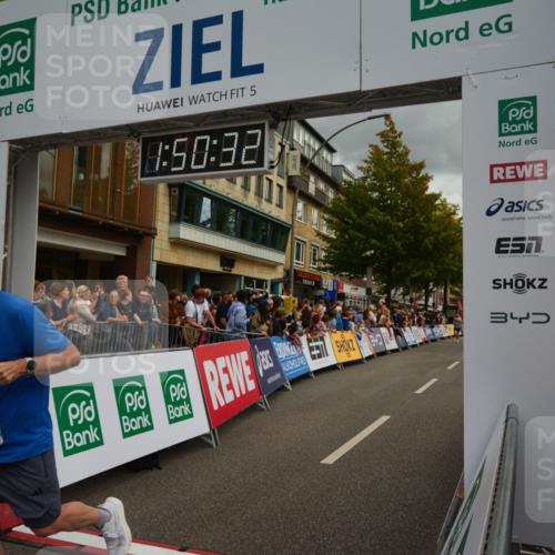 20.09.2026 - PSD Bank Halbmarathon LAZAROV Photography http://msf.ph/oto/10551620 20.09.2026 11:50:31 Ziel 1902, 2258, 2273, 2627, 2745, 3961, 4660 meine-sportfotos.de