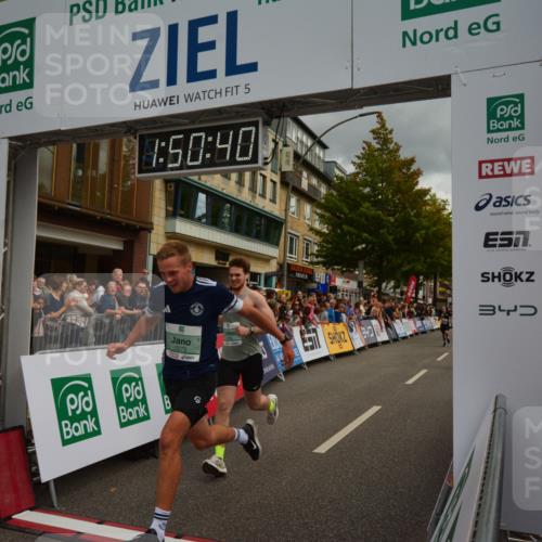 20.09.2026 - PSD Bank Halbmarathon LAZAROV Photography http://msf.ph/oto/10551621 20.09.2026 11:50:39 Ziel 1763, 2273, 2304, 2745, 3356 meine-sportfotos.de