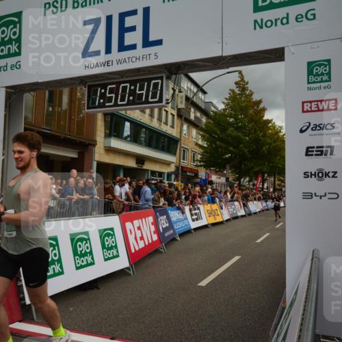 20.09.2026 - PSD Bank Halbmarathon LAZAROV Photography http://msf.ph/oto/10551625 20.09.2026 11:50:40 Ziel 1763, 2273, 2304, 2745, 3356, 4535 meine-sportfotos.de