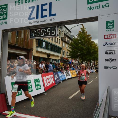 20.09.2026 - PSD Bank Halbmarathon LAZAROV Photography http://msf.ph/oto/10551647 20.09.2026 11:50:53 Ziel 1003, 1763, 2942, 3323, 3356, 3473, 3858, 4535 meine-sportfotos.de