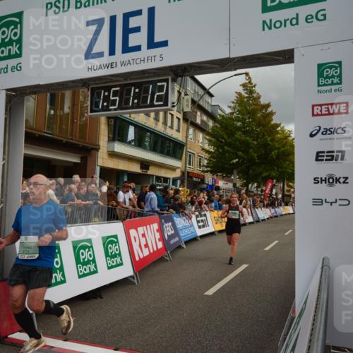 20.09.2026 - PSD Bank Halbmarathon LAZAROV Photography http://msf.ph/oto/10551686 20.09.2026 11:51:11 Ziel 1003, 1459, 1625, 2249, 2949, 2957, 3917, 3997, 4101, 4314, 4595, 4772 meine-sportfotos.de