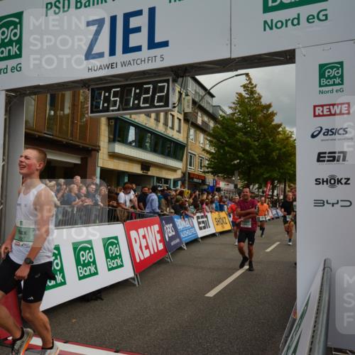 20.09.2026 - PSD Bank Halbmarathon LAZAROV Photography http://msf.ph/oto/10551691 20.09.2026 11:51:21 Ziel 1006, 2949, 3972, 3997, 4231, 4594, 4595 meine-sportfotos.de