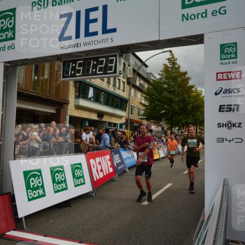 20.09.2026 - PSD Bank Halbmarathon LAZAROV Photography http://msf.ph/oto/10551695 20.09.2026 11:51:22 Ziel 1006, 2949, 3972, 3997, 4231, 4594, 4595 meine-sportfotos.de
