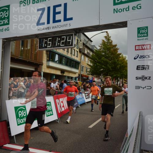 20.09.2026 - PSD Bank Halbmarathon LAZAROV Photography http://msf.ph/oto/10551697 20.09.2026 11:51:23 Ziel 1006, 2458, 2949, 3972, 3997, 4231, 4594, 4595 meine-sportfotos.de