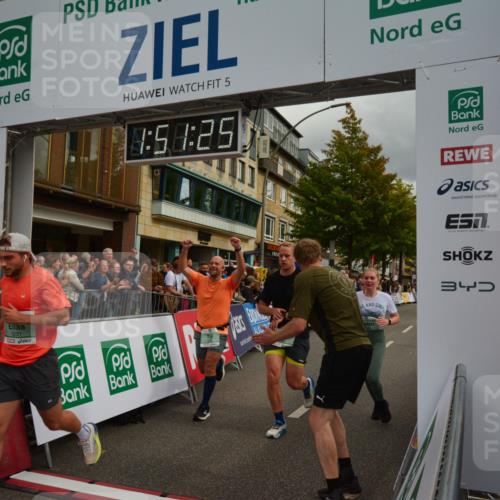 20.09.2026 - PSD Bank Halbmarathon LAZAROV Photography http://msf.ph/oto/10551703 20.09.2026 11:51:24 Ziel 1006, 2458, 2949, 3972, 3997, 4231, 4594, 4595 meine-sportfotos.de