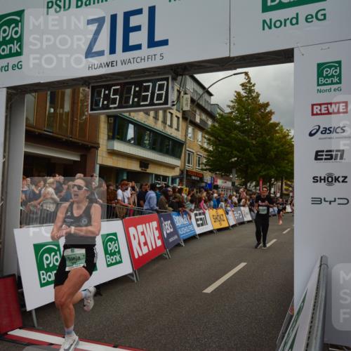 20.09.2026 - PSD Bank Halbmarathon LAZAROV Photography http://msf.ph/oto/10551715 20.09.2026 11:51:37 Ziel 1157, 1169, 1356, 2458, 2463, 2685, 2814, 3866, 4031, 4102, 4579, 4618 meine-sportfotos.de