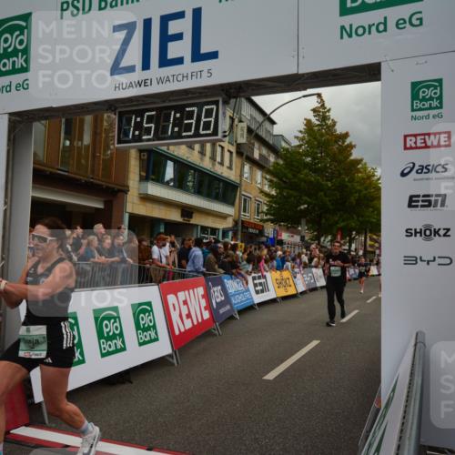 20.09.2026 - PSD Bank Halbmarathon LAZAROV Photography http://msf.ph/oto/10551716 20.09.2026 11:51:37 Ziel 1157, 1169, 1356, 2458, 2463, 2685, 2814, 3866, 4031, 4102, 4579, 4618 meine-sportfotos.de