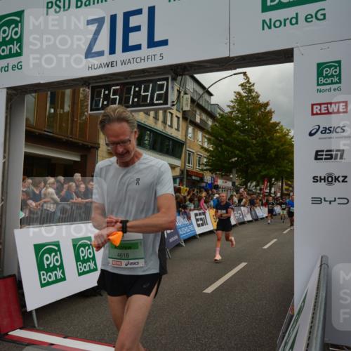 20.09.2026 - PSD Bank Halbmarathon LAZAROV Photography http://msf.ph/oto/10551731 20.09.2026 11:51:41 Ziel 1157, 1169, 1356, 2458, 2463, 2685, 2814, 3074, 3866, 4031, 4102, 4579, 4618, 4737 meine-sportfotos.de