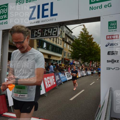 20.09.2026 - PSD Bank Halbmarathon LAZAROV Photography http://msf.ph/oto/10551732 20.09.2026 11:51:42 Ziel 1157, 1169, 1356, 2463, 2503, 2685, 2814, 3074, 3866, 4031, 4102, 4579, 4618, 4737 meine-sportfotos.de