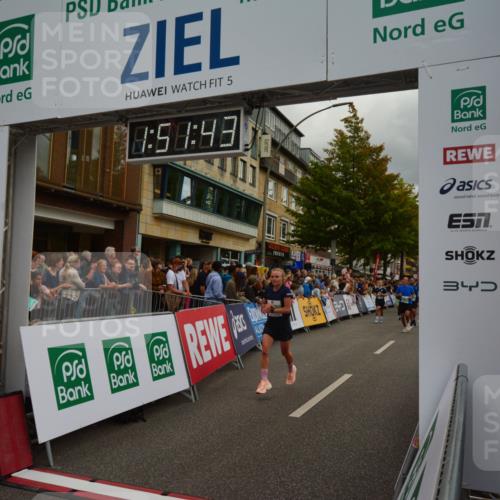 20.09.2026 - PSD Bank Halbmarathon LAZAROV Photography http://msf.ph/oto/10551735 20.09.2026 11:51:42 Ziel 1157, 1169, 1356, 2463, 2503, 2685, 2814, 3074, 3866, 4031, 4102, 4579, 4618, 4737 meine-sportfotos.de
