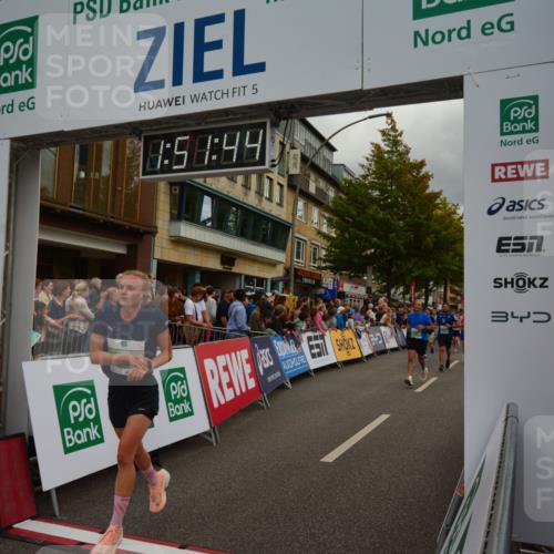 20.09.2026 - PSD Bank Halbmarathon LAZAROV Photography http://msf.ph/oto/10551736 20.09.2026 11:51:43 Ziel 1157, 1169, 1356, 2463, 2503, 2685, 2814, 3074, 3866, 4031, 4102, 4579, 4618, 4737 meine-sportfotos.de