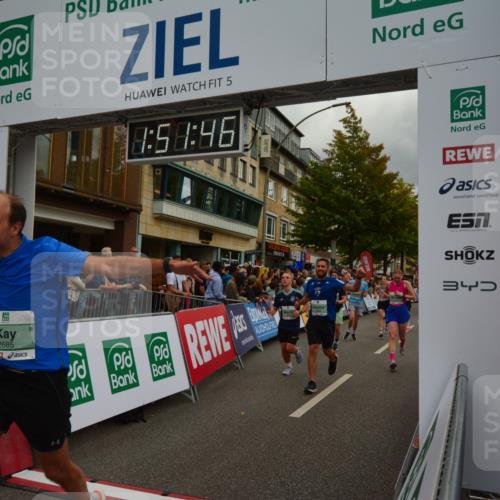 20.09.2026 - PSD Bank Halbmarathon LAZAROV Photography http://msf.ph/oto/10551745 20.09.2026 11:51:46 Ziel 1157, 1169, 1356, 1729, 2463, 2503, 2685, 2814, 2850, 3074, 4031, 4102, 4579, 4618, 4737 meine-sportfotos.de