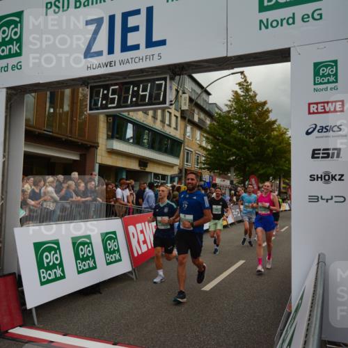 20.09.2026 - PSD Bank Halbmarathon LAZAROV Photography http://msf.ph/oto/10551749 20.09.2026 11:51:47 Ziel 1157, 1169, 1356, 1729, 2463, 2503, 2685, 2850, 3074, 4031, 4102, 4579, 4618, 4737 meine-sportfotos.de