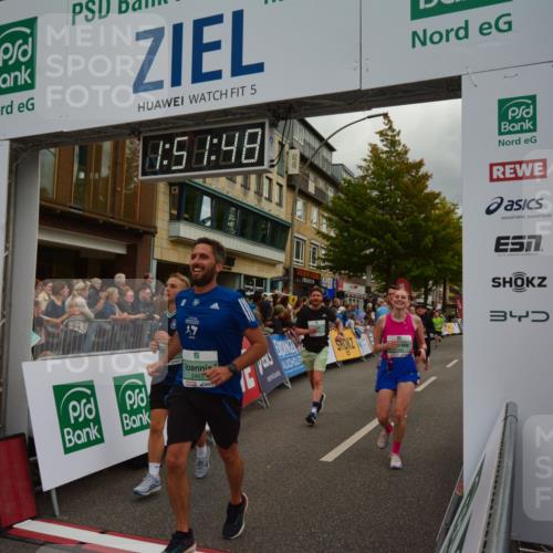 20.09.2026 - PSD Bank Halbmarathon LAZAROV Photography http://msf.ph/oto/10551750 20.09.2026 11:51:47 Ziel 1157, 1169, 1356, 1729, 2463, 2503, 2685, 2850, 3074, 4031, 4102, 4579, 4618, 4737 meine-sportfotos.de