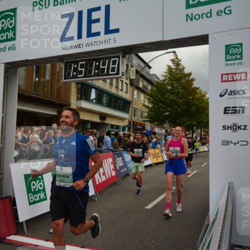 20.09.2026 - PSD Bank Halbmarathon LAZAROV Photography http://msf.ph/oto/10551751 20.09.2026 11:51:47 Ziel 1157, 1169, 1356, 1729, 2463, 2503, 2685, 2850, 3074, 4031, 4102, 4579, 4618, 4737 meine-sportfotos.de