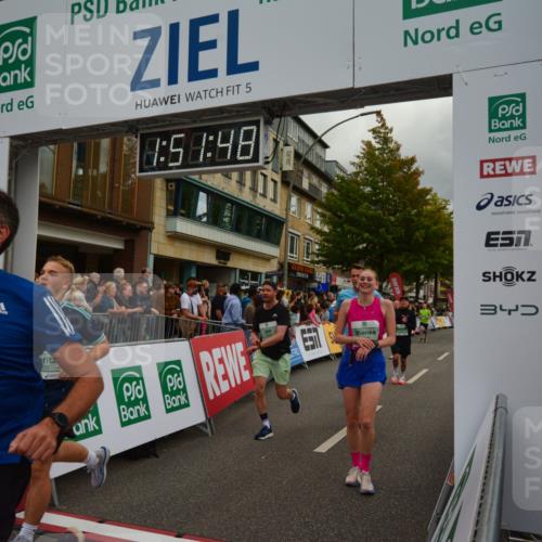 20.09.2026 - PSD Bank Halbmarathon LAZAROV Photography http://msf.ph/oto/10551753 20.09.2026 11:51:48 Ziel 1157, 1169, 1356, 1729, 2463, 2503, 2685, 2850, 3074, 4031, 4102, 4579, 4737 meine-sportfotos.de