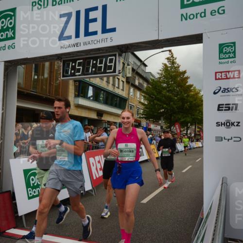 20.09.2026 - PSD Bank Halbmarathon LAZAROV Photography http://msf.ph/oto/10551758 20.09.2026 11:51:49 Ziel 1157, 1169, 1356, 1729, 2463, 2503, 2685, 2850, 3074, 3327, 4031, 4102, 4579, 4737 meine-sportfotos.de
