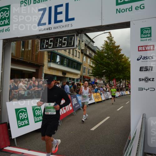 20.09.2026 - PSD Bank Halbmarathon LAZAROV Photography http://msf.ph/oto/10551765 20.09.2026 11:51:51 Ziel 1157, 1169, 1356, 1729, 2463, 2503, 2685, 2850, 3074, 3327, 4031, 4579, 4737 meine-sportfotos.de
