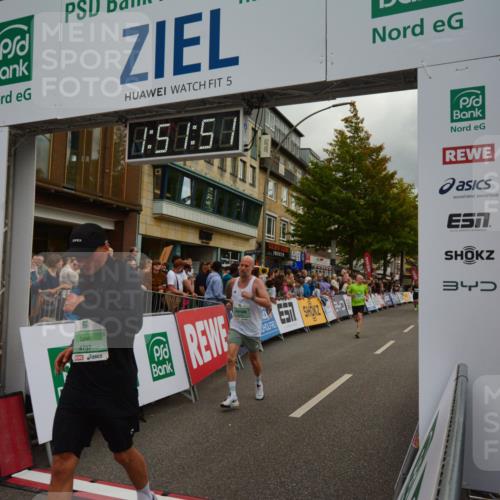 20.09.2026 - PSD Bank Halbmarathon LAZAROV Photography http://msf.ph/oto/10551767 20.09.2026 11:51:51 Ziel 1157, 1169, 1356, 1729, 2463, 2503, 2685, 2850, 3074, 3327, 4031, 4579, 4737 meine-sportfotos.de