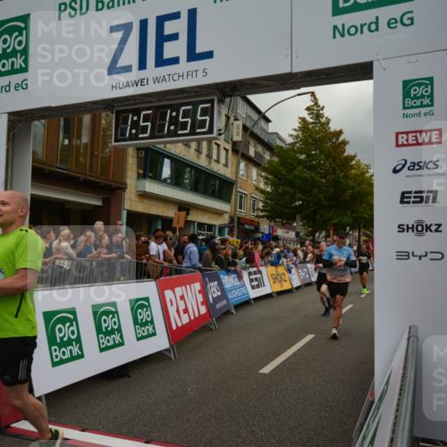 20.09.2026 - PSD Bank Halbmarathon LAZAROV Photography http://msf.ph/oto/10551777 20.09.2026 11:51:55 Ziel 1157, 1356, 1729, 2503, 2830, 2850, 3074, 3327, 4579, 4737 meine-sportfotos.de