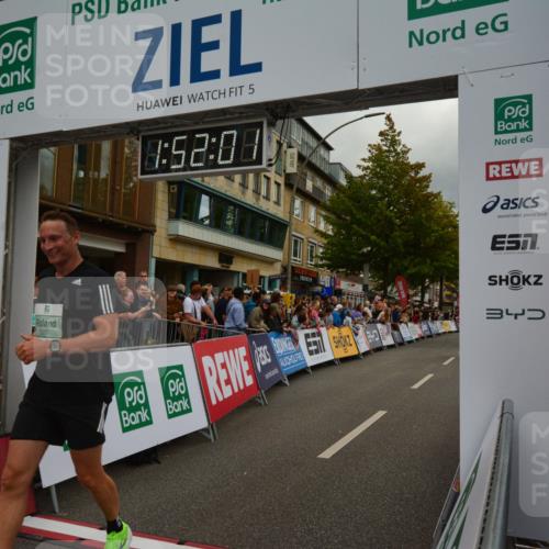 20.09.2026 - PSD Bank Halbmarathon LAZAROV Photography http://msf.ph/oto/10551791 20.09.2026 11:52:01 Ziel 1729, 2830, 2850, 3049, 3327 meine-sportfotos.de
