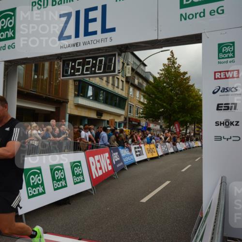 20.09.2026 - PSD Bank Halbmarathon LAZAROV Photography http://msf.ph/oto/10551792 20.09.2026 11:52:01 Ziel 1729, 2830, 2850, 3049, 3327 meine-sportfotos.de