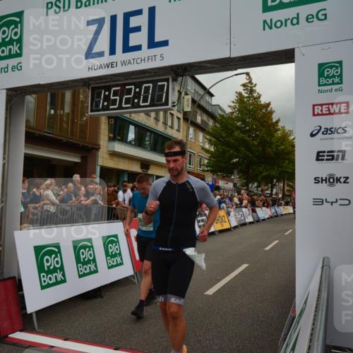 20.09.2026 - PSD Bank Halbmarathon LAZAROV Photography http://msf.ph/oto/10551797 20.09.2026 11:52:07 Ziel 2830, 3049, 3327, 3737, 4680, 4789 meine-sportfotos.de