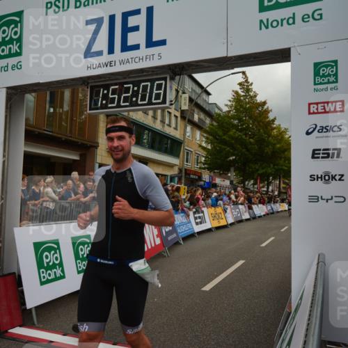 20.09.2026 - PSD Bank Halbmarathon LAZAROV Photography http://msf.ph/oto/10551800 20.09.2026 11:52:07 Ziel 2830, 3049, 3327, 3737, 4680, 4789 meine-sportfotos.de