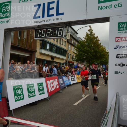 20.09.2026 - PSD Bank Halbmarathon LAZAROV Photography http://msf.ph/oto/10551813 20.09.2026 11:52:17 Ziel 1152, 3042, 3512, 3664, 3737, 4539, 4609, 4680, 4789 meine-sportfotos.de