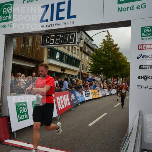 20.09.2026 - PSD Bank Halbmarathon LAZAROV Photography http://msf.ph/oto/10551821 20.09.2026 11:52:18 Ziel 1152, 3042, 3047, 3512, 3664, 3737, 4539, 4609, 4680, 4789 meine-sportfotos.de