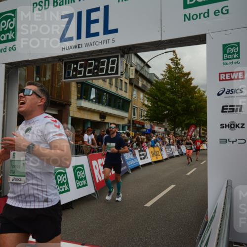 20.09.2026 - PSD Bank Halbmarathon LAZAROV Photography http://msf.ph/oto/10551875 20.09.2026 11:52:37 Ziel 1130, 1196, 1254, 1732, 1853, 1889, 2028, 2113, 3227, 3515, 4071, 4714, 4768 meine-sportfotos.de