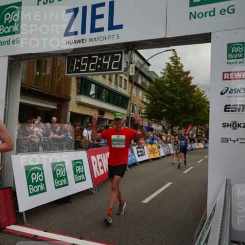 20.09.2026 - PSD Bank Halbmarathon LAZAROV Photography http://msf.ph/oto/10551888 20.09.2026 11:52:42 Ziel 1853, 2028, 2113, 3227, 3515, 4071, 4230, 4768 meine-sportfotos.de