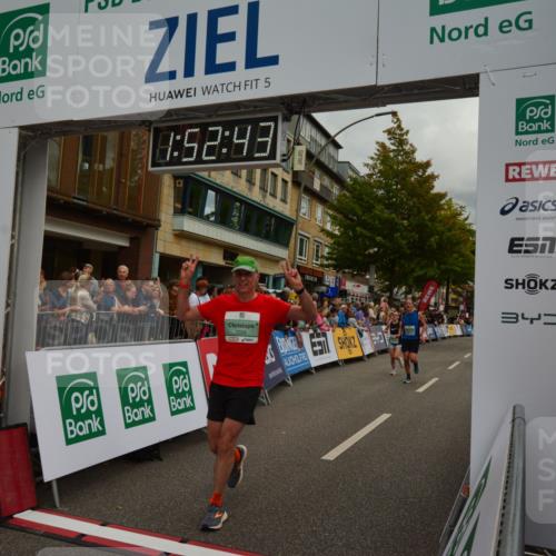 20.09.2026 - PSD Bank Halbmarathon LAZAROV Photography http://msf.ph/oto/10551889 20.09.2026 11:52:42 Ziel 1853, 2028, 2113, 3227, 3515, 4071, 4230, 4768 meine-sportfotos.de