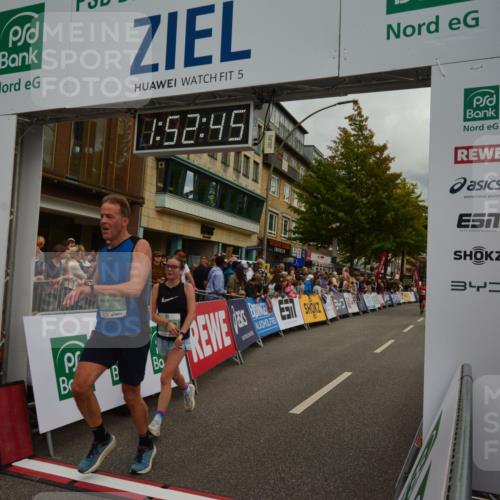 20.09.2026 - PSD Bank Halbmarathon LAZAROV Photography http://msf.ph/oto/10551892 20.09.2026 11:52:45 Ziel 2028, 2113, 3050, 3227, 3515, 4230, 4451 meine-sportfotos.de