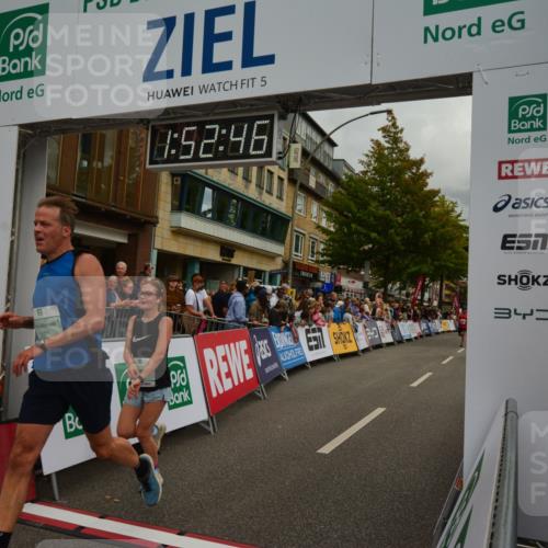 20.09.2026 - PSD Bank Halbmarathon LAZAROV Photography http://msf.ph/oto/10551893 20.09.2026 11:52:45 Ziel 2028, 2113, 3050, 3227, 3515, 4230, 4451 meine-sportfotos.de