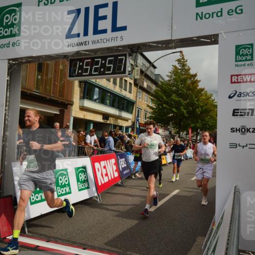 20.09.2026 - PSD Bank Halbmarathon LAZAROV Photography http://msf.ph/oto/10551906 20.09.2026 11:52:56 Ziel 1365, 2528, 3018, 3041, 3050, 3505, 4020, 4230, 4451, 4757 meine-sportfotos.de