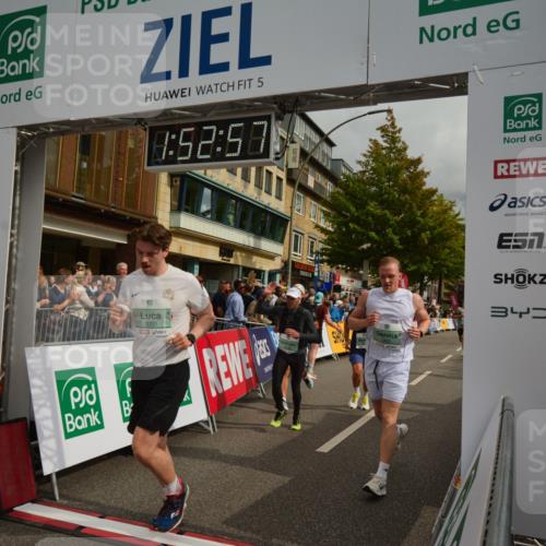 20.09.2026 - PSD Bank Halbmarathon LAZAROV Photography http://msf.ph/oto/10551910 20.09.2026 11:52:57 Ziel 1365, 2528, 3018, 3041, 3050, 3505, 4020, 4230, 4451, 4757 meine-sportfotos.de