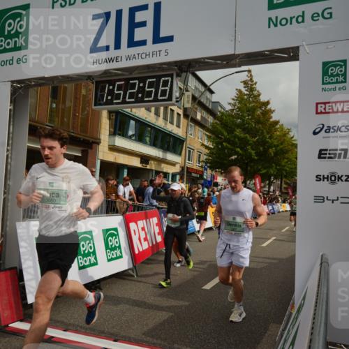 20.09.2026 - PSD Bank Halbmarathon LAZAROV Photography http://msf.ph/oto/10551911 20.09.2026 11:52:57 Ziel 1365, 2528, 3018, 3041, 3050, 3505, 4020, 4230, 4451, 4757 meine-sportfotos.de