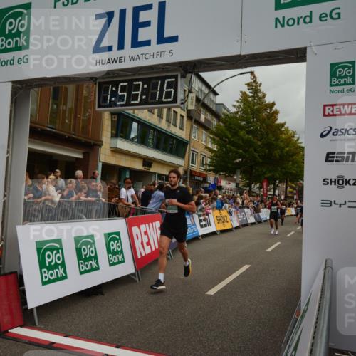 20.09.2026 - PSD Bank Halbmarathon LAZAROV Photography http://msf.ph/oto/10551958 20.09.2026 11:53:15 Ziel 1012, 1046, 1666, 1701, 2106, 2286, 2650, 2870, 3371, 4386, 4507, 4624 meine-sportfotos.de